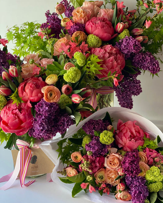 Bright Bouquet (Seasonal)