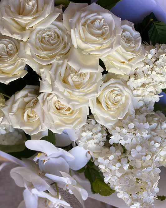 Neutral Bouquet (Seasonal)